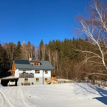Urlaub Bei Schoenwetter بيت للعطل Raumberg